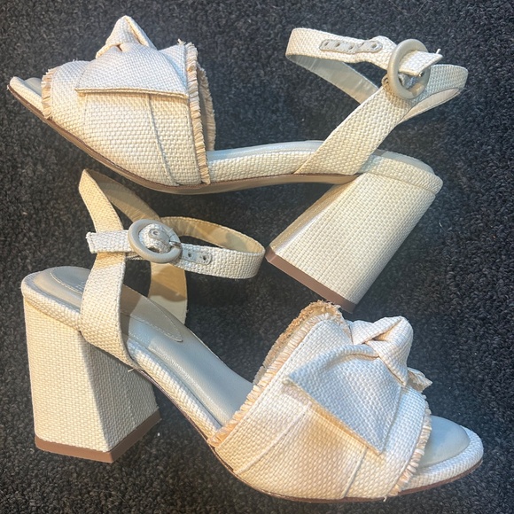 Alexandre Birman Maxi Clarita Woven Block Heel Sandals |Size 38 US 8 |Pearl |Bow - Picture 2 of 6